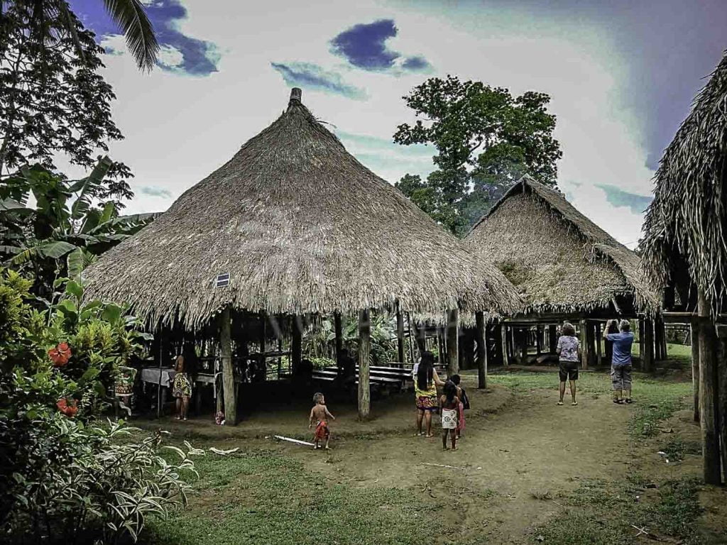 embera-indian-village