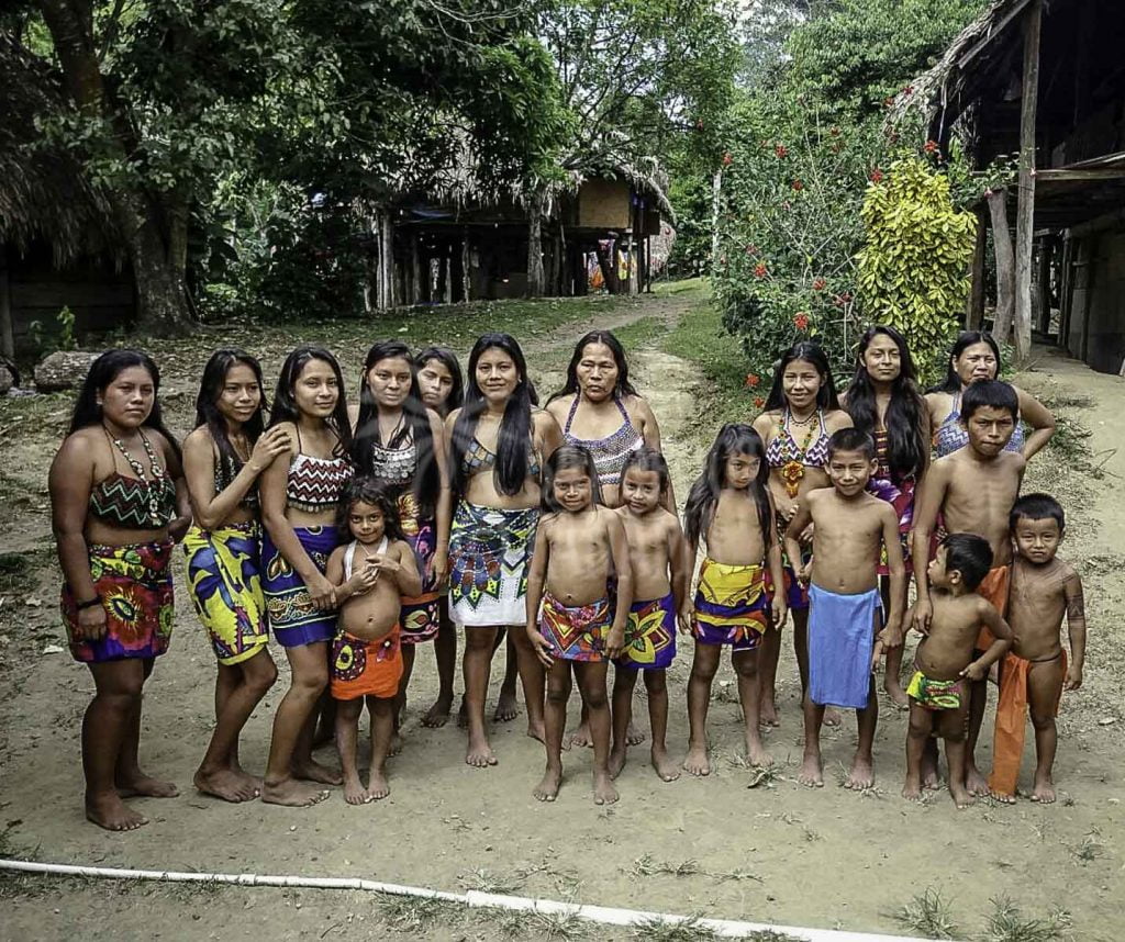 embera-tribe-women-and-children
