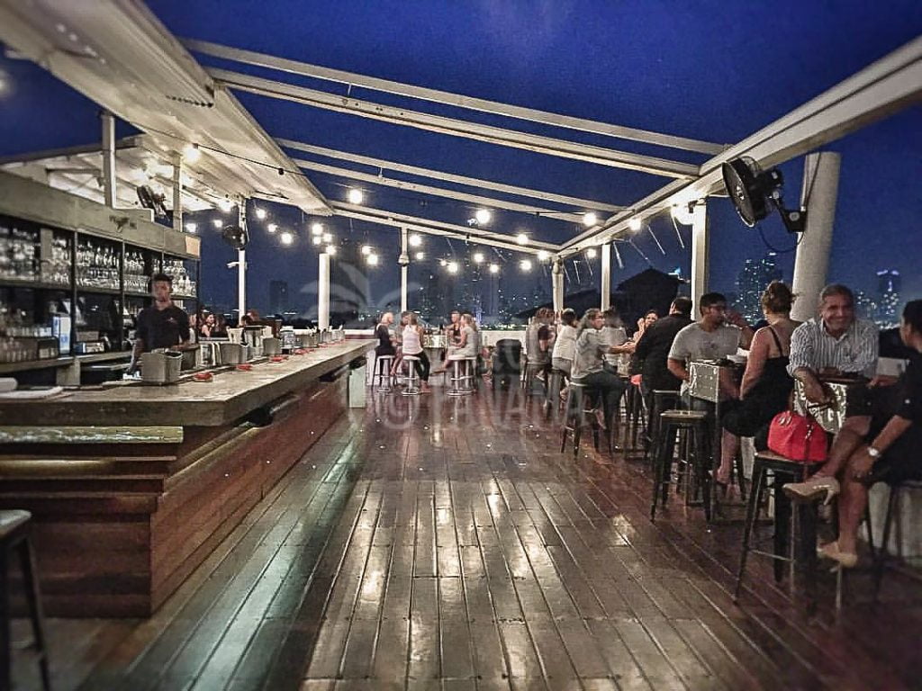 tantalos-rooftop-bar